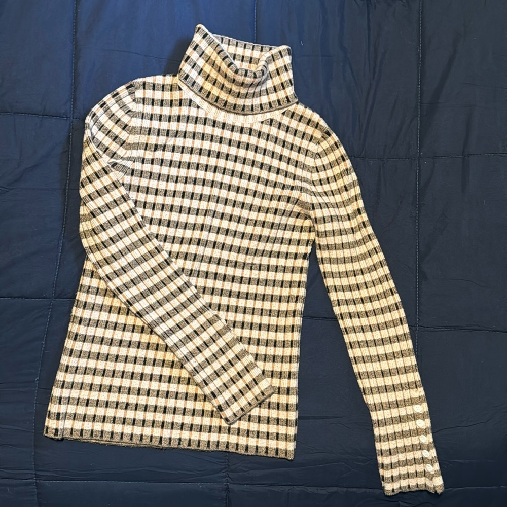 Knit turtleneck sweaterw/ button details on sleeves, Anthropologie Maeve Size M